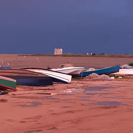 بيت للعطل In Laguna ...tra Sacro E Profano Marceddi